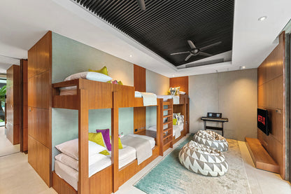 Seaview 5-bedrooms cliff villa in Maenam (private gym, huge living room, kids room)