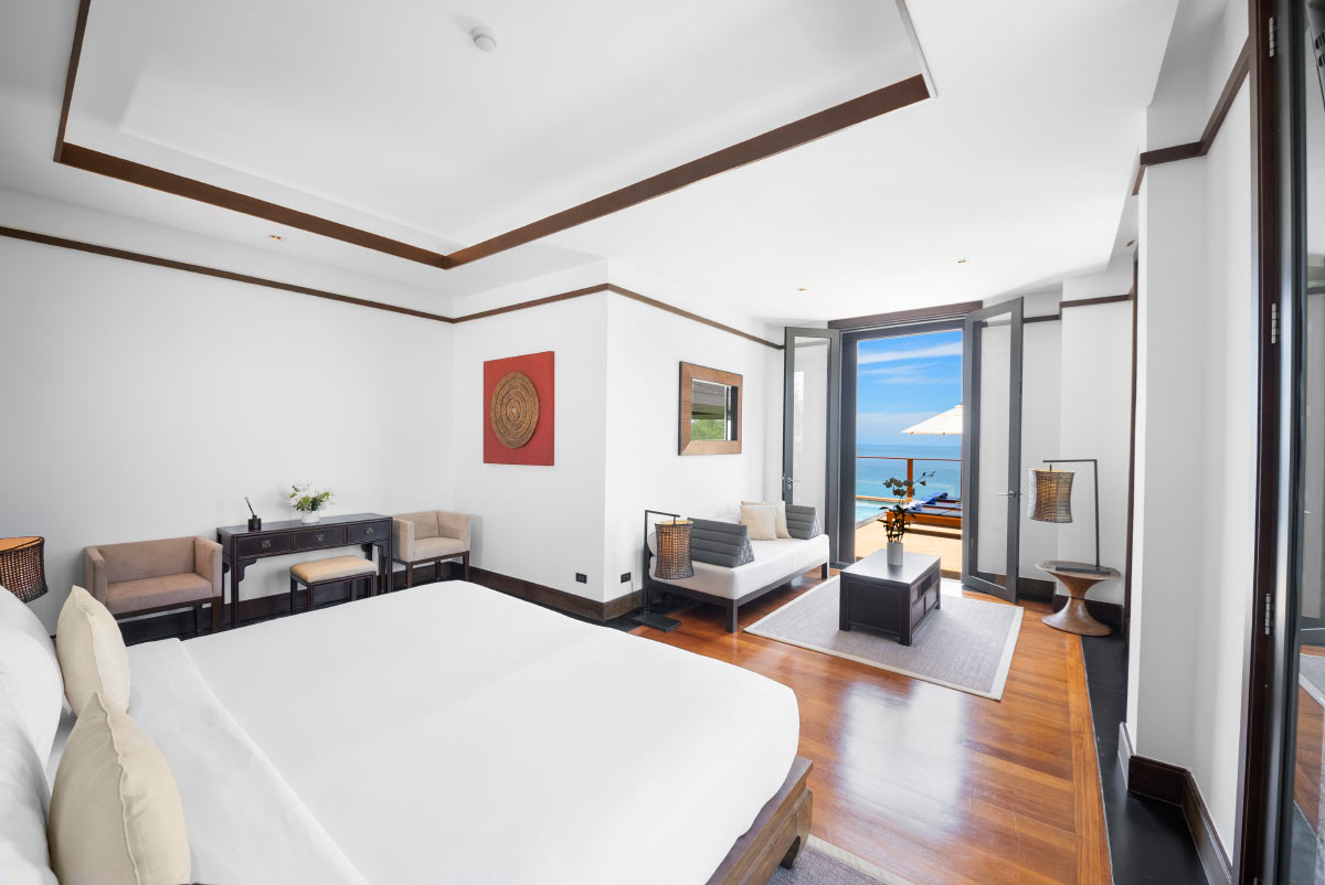 Seaview 8-bedrooms villa in Millionaire’s Mile Kamala beach (private gym, game room, trampoline, basketball ring, garden for catering; bathtub in each room)