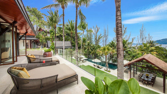 Beachfront 6 bedrooms villa in Millionaire’s Mile Kamala beach (just renovated!, private beach and green garden private gym)