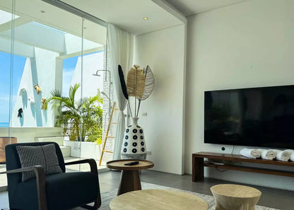 Seaview 2-bedrooms 2-storey villa on the rock in Bophut (large living room, kitchen, terrace, and infinity swimming pool , can be combined with similar neighbour villa up to 17 bedrooms)