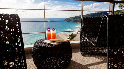 Seaview 5-bedrooms villa in Naithon beach (Piano, Tv room, private security area)