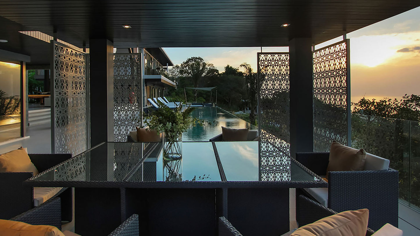 Seaview 8-bedrooms hillside panoramic villa (19-metre infinity pool, jacuzzi, expansive terraves, cinema, game room, gym and spa, fully services)