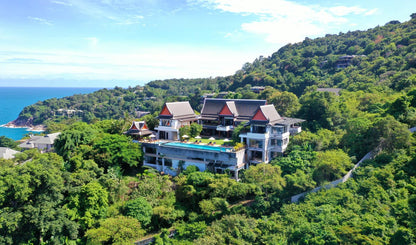 Seaview 8-bedrooms villa in Millionaire’s Mile Kamala beach (private gym, game room, trampoline, basketball ring, garden for catering; bathtub in each room)