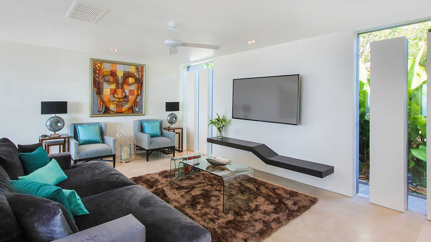 Seaview 8-bedrooms hillside panoramic villa (19-metre infinity pool, jacuzzi, expansive terraves, cinema, game room, gym and spa, fully services)