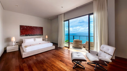 Seaview 5-bedrooms villa in Naithon beach (Piano, Tv room, private security area)