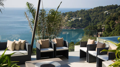 Seaview 8-bedrooms hillside panoramic villa (19-metre infinity pool, jacuzzi, expansive terraves, cinema, game room, gym and spa, fully services)