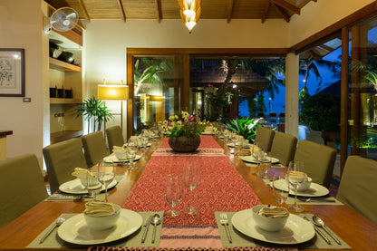 Beachfront 6-bedrooms full service villa with 17 - meters pool in Chaweng beach Koh Samui (Bbq area, big outdoor and indoor common area, great for retreats)