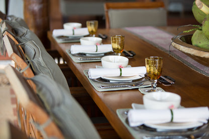 Beachfront 6-bedrooms full service villa with 17 - meters pool in Chaweng beach Koh Samui (Bbq area, big outdoor and indoor common area, great for retreats)