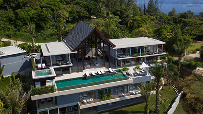 Seaview 8-bedrooms hillside panoramic villa (19-metre infinity pool, jacuzzi, expansive terraves, cinema, game room, gym and spa, fully services)
