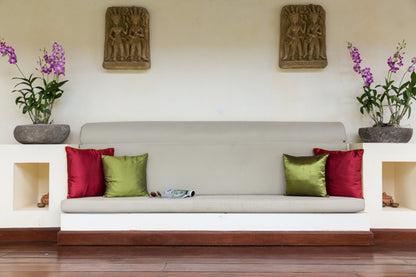 Beachfront 6-bedrooms full service villa with 17 - meters pool in Chaweng beach Koh Samui (Bbq area, big outdoor and indoor common area, great for retreats)