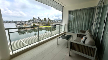 Lake view 3-bedrooms apartment in Bangtao beach (roof top with swimming pool and bbg, large terrace and living room)
