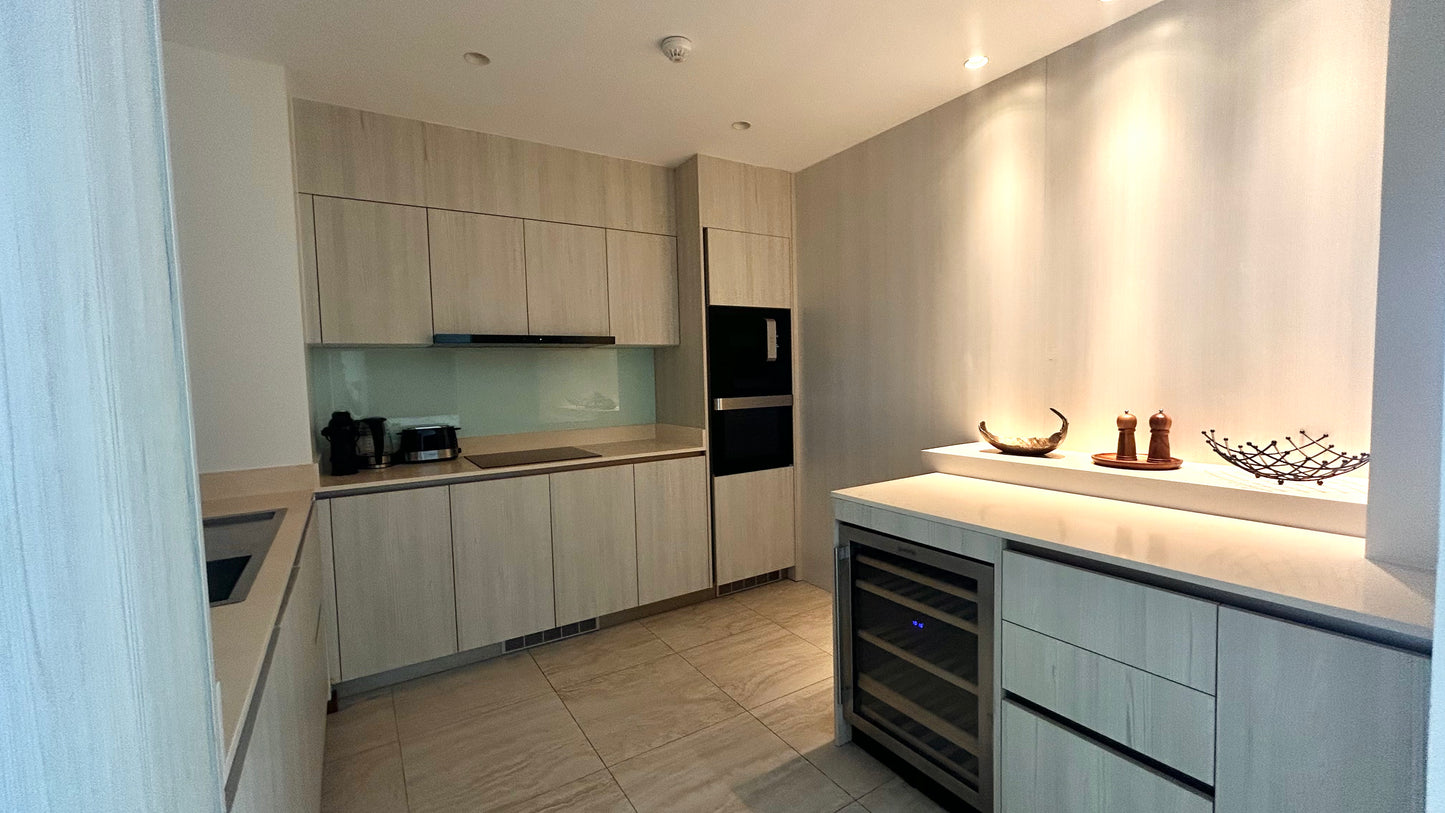 Lake view 3-bedrooms apartment in Bangtao beach (roof top with swimming pool and bbg, large terrace and living room)