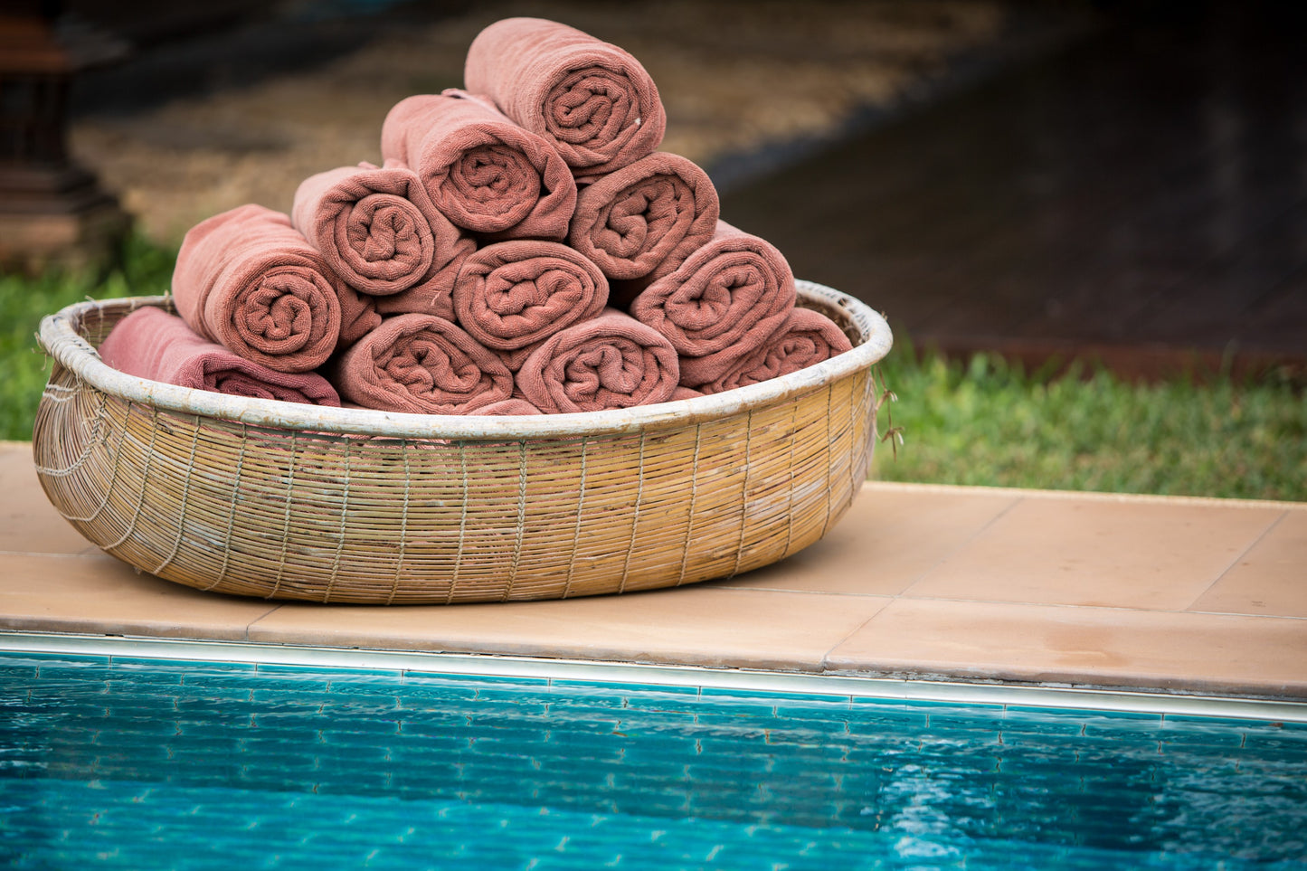 Beachfront 6-bedrooms full service villa with 17 - meters pool in Chaweng beach Koh Samui (Bbq area, big outdoor and indoor common area, great for retreats)