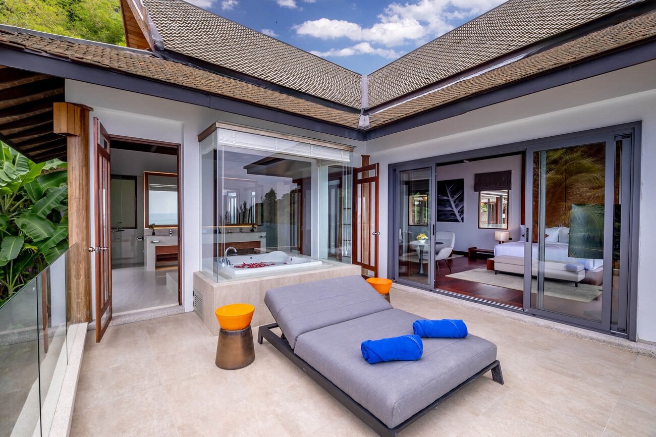 The Charming rock seaview 5-bedrooms villa on Millionaire’s Mile in Kamala beach (with private entrance to the beach)