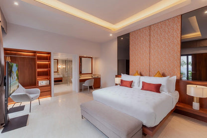 The Charming rock seaview 5-bedrooms villa on Millionaire’s Mile in Kamala beach (with private entrance to the beach)