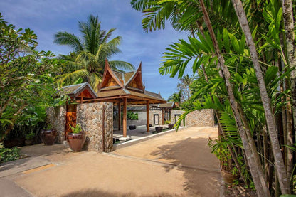 The Charming rock seaview 5-bedrooms villa on Millionaire’s Mile in Kamala beach (with private entrance to the beach)