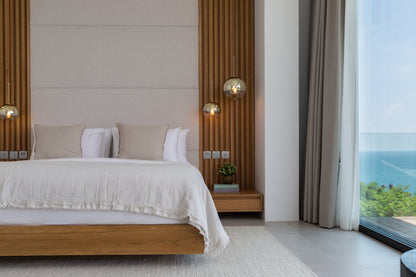 Stunning seaview 4-bedrooms villa on the hill on North Chaweng (could be combined with neighbor 5bd villa, for events max. 60 guests)