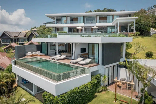 Stunning seaview 4-bedrooms villa on the hill on North Chaweng (could be combined with neighbor 5bd villa, for events max. 60 guests)