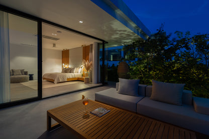 Stunning seaview 5-bedrooms villa on the hill on North Chaweng (could be combined with neighbor 4bd villa, for events max. 60 guests)