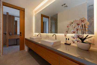 Stunning seaview 5-bedrooms villa on the hill on North Chaweng (could be combined with neighbor 4bd villa, for events max. 60 guests)