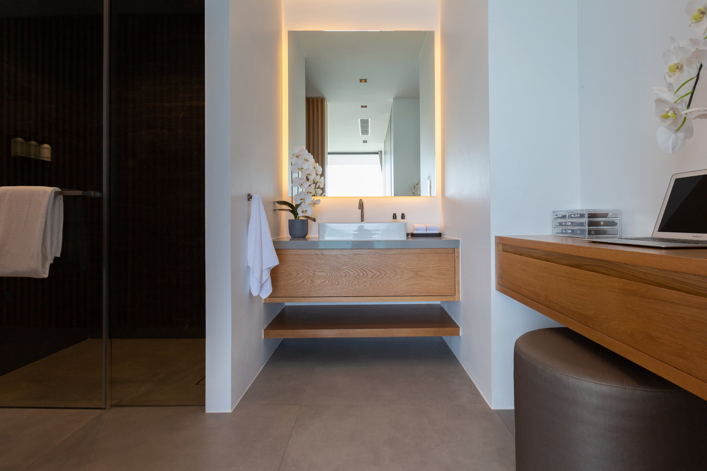 Stunning seaview 5-bedrooms villa on the hill on North Chaweng (could be combined with neighbor 4bd villa, for events max. 60 guests)