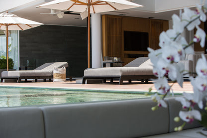 Stunning seaview 5-bedrooms villa on the hill on North Chaweng (could be combined with neighbor 4bd villa, for events max. 60 guests)