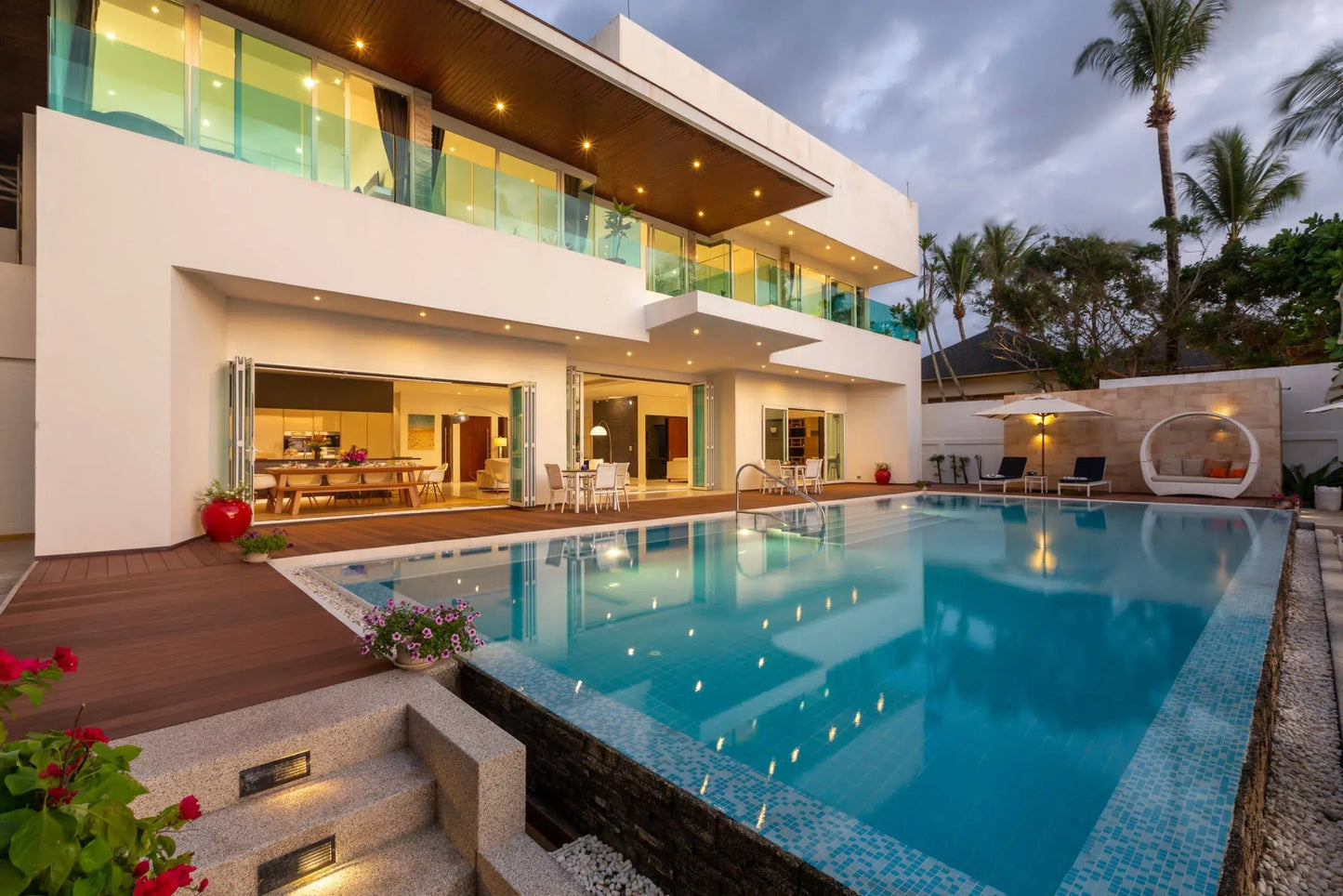 Luxury beachfront 5-bedrooms villa in Natai (max. event capacity: 40 guests)