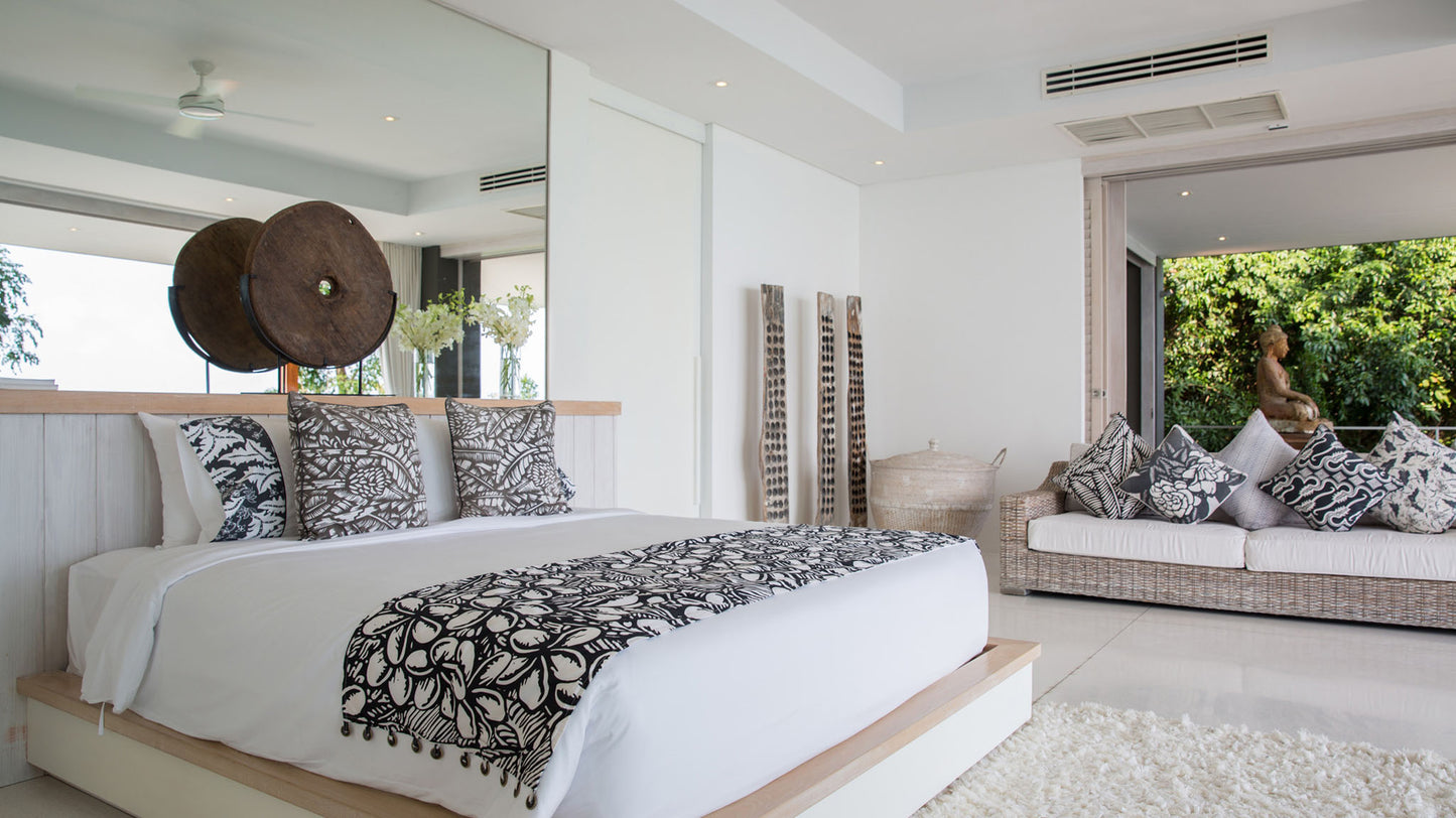 Seaview 6-bedrooms sunset side villa on the rock in Taling Ngam beach (up to 60 guest events, big bedrooms, clifftop infinity pool, private big gym, huge living room)