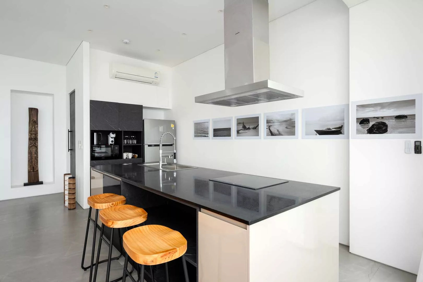 Seaview 2-bedrooms 2-storey villa on the rock in Bophut (infinity pool, can be combined with similar neighbour villa up to 17 bedrooms)