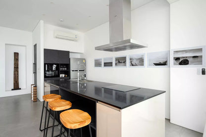 Seaview 2-bedrooms 2-storey villa on the rock in Bophut (infinity pool, can be combined with similar neighbour villa up to 17 bedrooms)