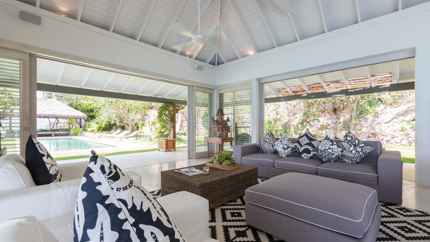 Seaview 6-bedrooms sunset side villa on the rock in Taling Ngam beach (up to 60 guest events, big bedrooms, clifftop infinity pool, private big gym, huge living room)