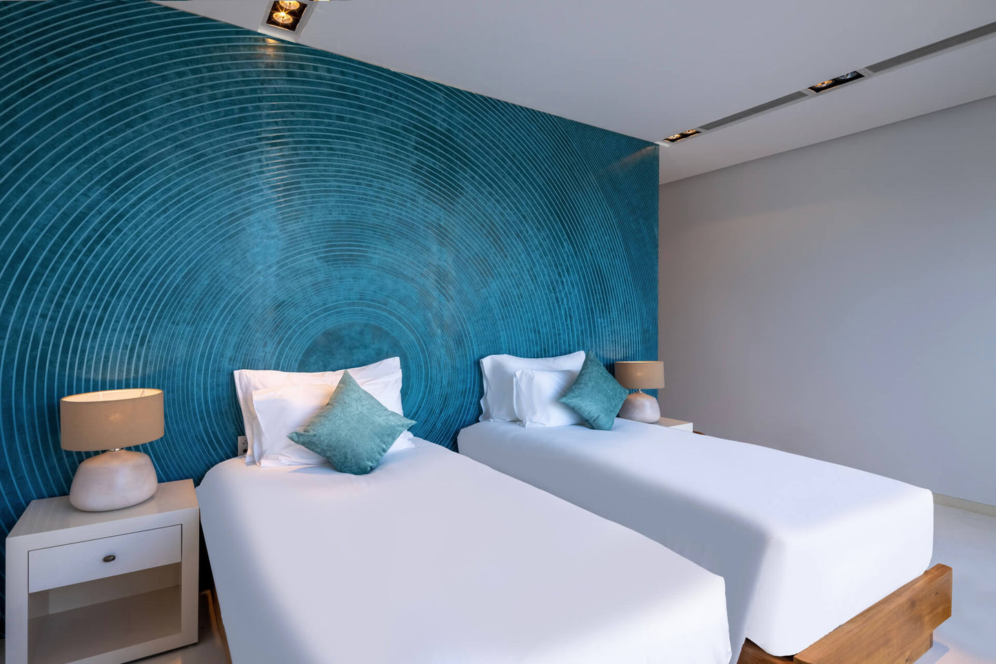 Beachfront 7-bedrooms with private beach villa in Cape Yamu (sauna, cinema room, game room, 2 infinity swimming pools, bar, BBQ)