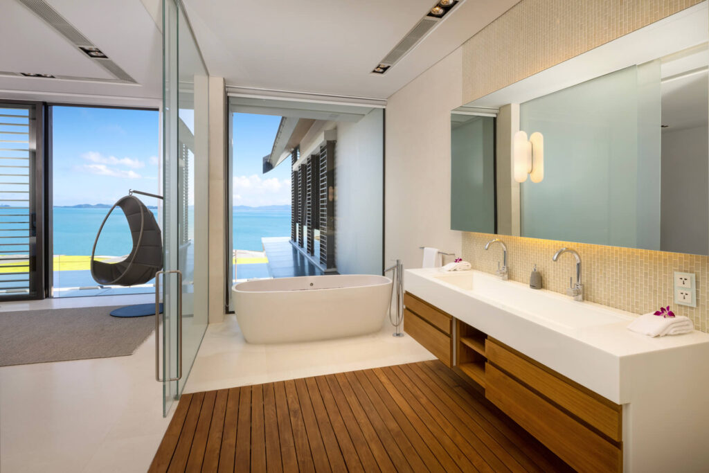 Beachfront 7-bedrooms with private beach villa in Cape Yamu (sauna, cinema room, game room, 2 infinity swimming pools, bar, BBQ)