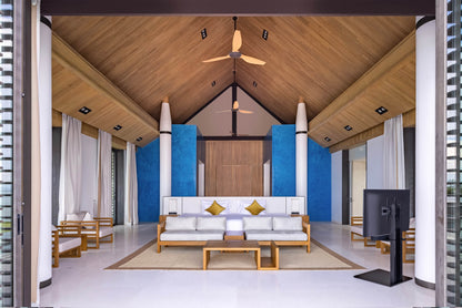 Beachfront 7-bedrooms with private beach villa in Cape Yamu (sauna, cinema room, game room, 2 infinity swimming pools, bar, BBQ)