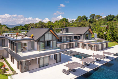 Beachfront 7-bedrooms with private beach villa in Cape Yamu (sauna, cinema room, game room, 2 infinity swimming pools, bar, BBQ)