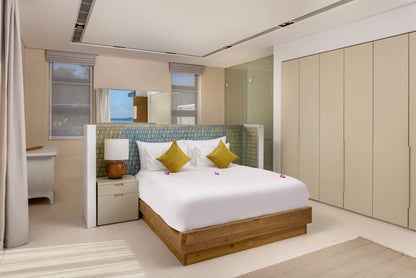 Beachfront 7-bedrooms with private beach villa in Cape Yamu (sauna, cinema room, game room, 2 infinity swimming pools, bar, BBQ)