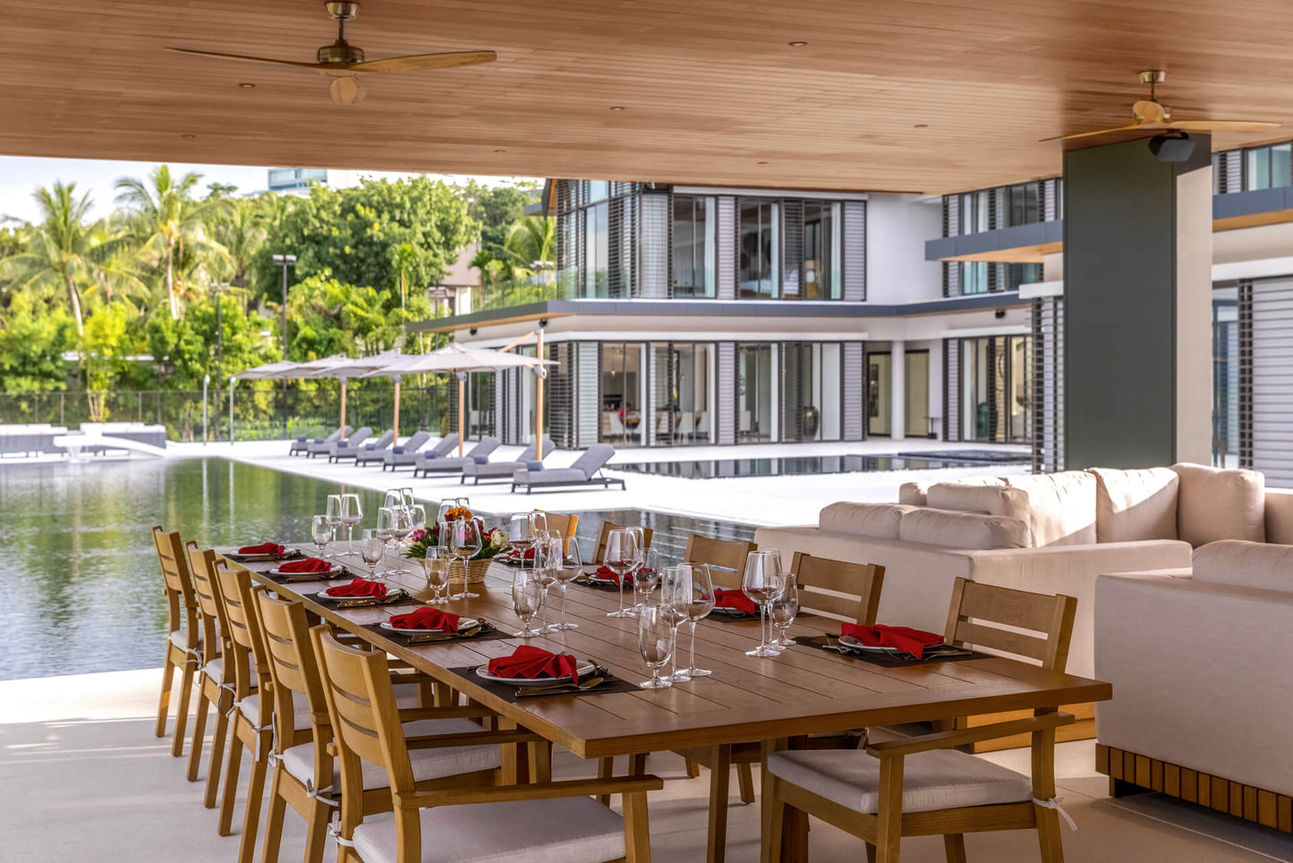 Beachfront 7-bedrooms with private beach villa in Cape Yamu (sauna, cinema room, game room, 2 infinity swimming pools, bar, BBQ)