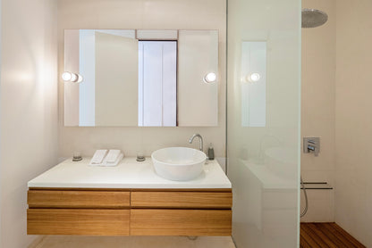 Beachfront 7-bedrooms with private beach villa in Cape Yamu (sauna, cinema room, game room, 2 infinity swimming pools, bar, BBQ)