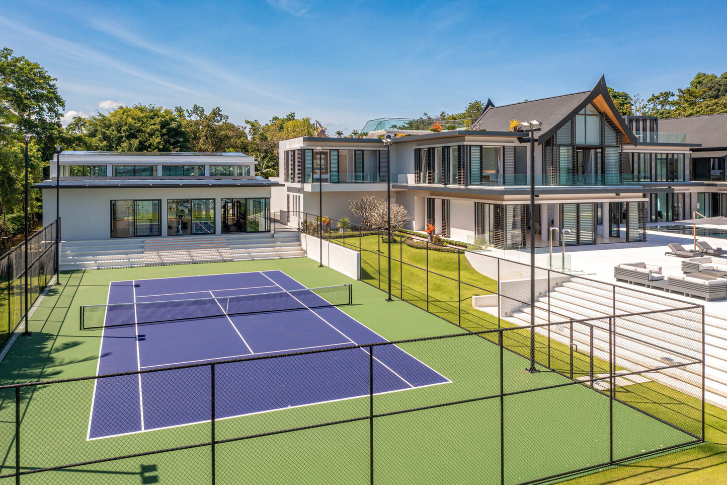 Beachfront 7-bedrooms with private beach villa in Cape Yamu (sauna, cinema room, game room, 2 infinity swimming pools, bar, BBQ)