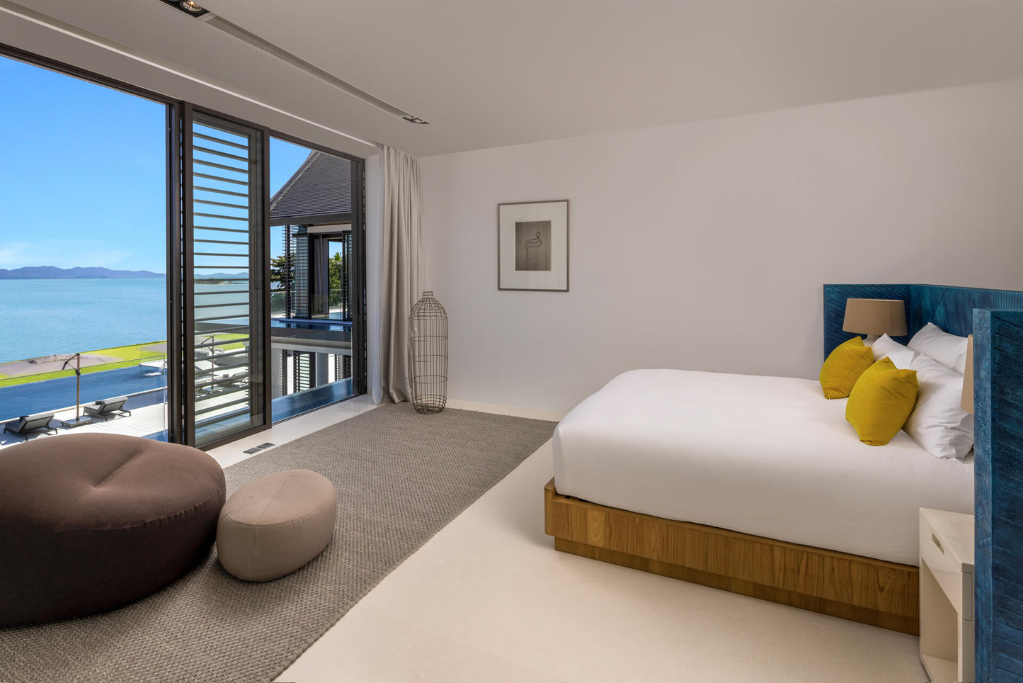 Beachfront 7-bedrooms with private beach villa in Cape Yamu (sauna, cinema room, game room, 2 infinity swimming pools, bar, BBQ)