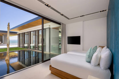 Beachfront 7-bedrooms with private beach villa in Cape Yamu (sauna, cinema room, game room, 2 infinity swimming pools, bar, BBQ)