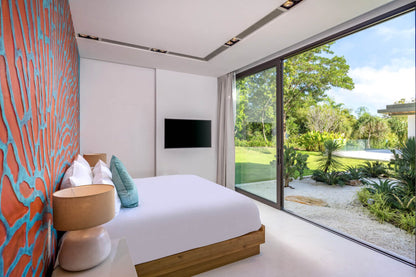 Beachfront 7-bedrooms with private beach villa in Cape Yamu (sauna, cinema room, game room, 2 infinity swimming pools, bar, BBQ)