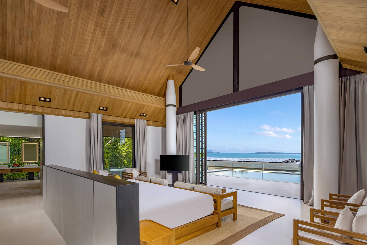 Beachfront 7-bedrooms with private beach villa in Cape Yamu (sauna, cinema room, game room, 2 infinity swimming pools, bar, BBQ)