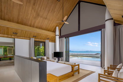 Beachfront 7-bedrooms with private beach villa in Cape Yamu (sauna, cinema room, game room, 2 infinity swimming pools, bar, BBQ)