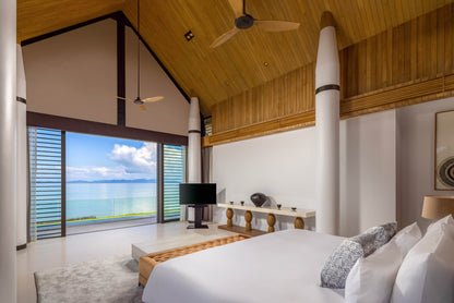 Beachfront 7-bedrooms with private beach villa in Cape Yamu (sauna, cinema room, game room, 2 infinity swimming pools, bar, BBQ)