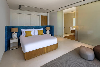 Beachfront 7-bedrooms with private beach villa in Cape Yamu (sauna, cinema room, game room, 2 infinity swimming pools, bar, BBQ)