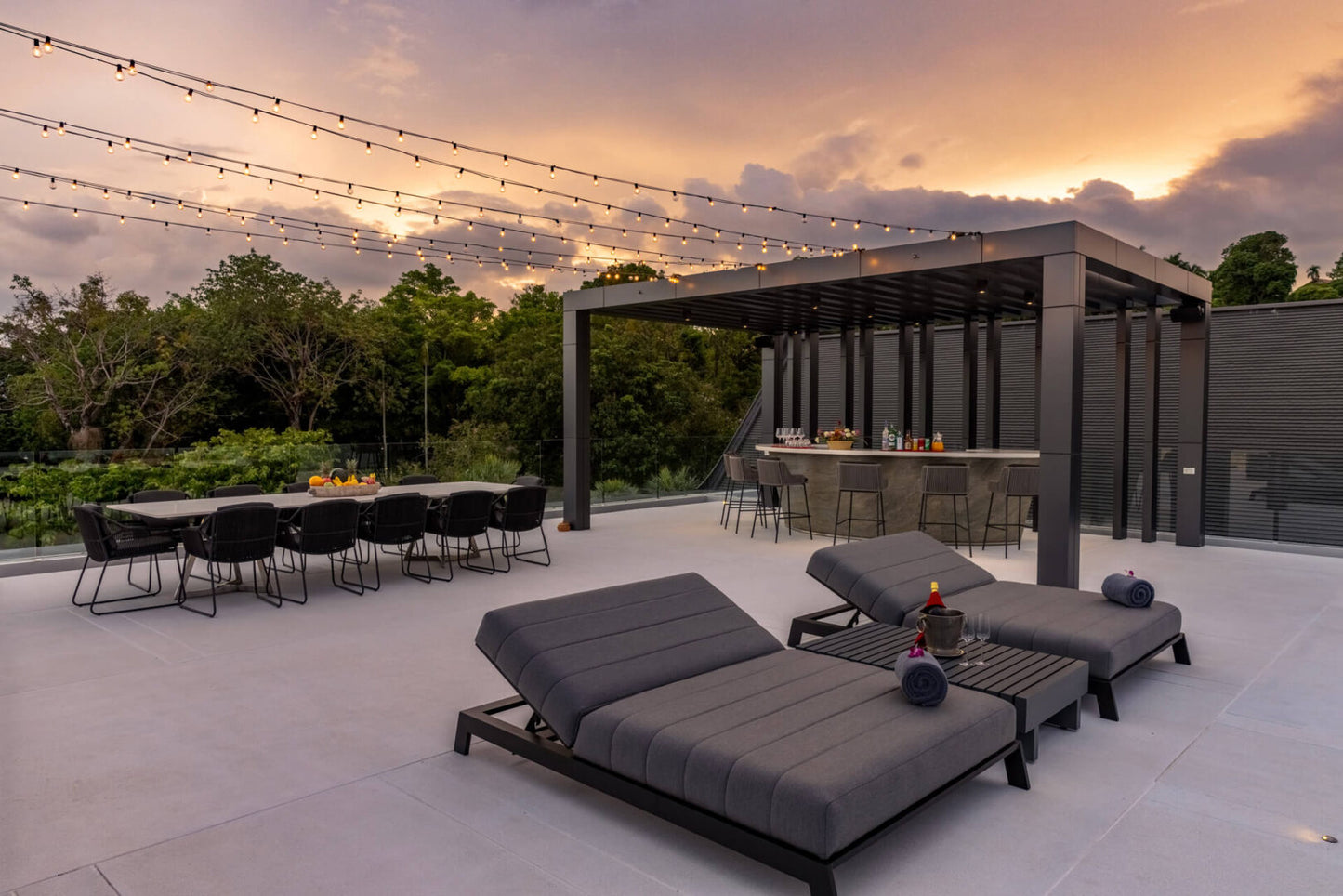 Beachfront 7-bedrooms with private beach villa in Cape Yamu (sauna, cinema room, game room, 2 infinity swimming pools, bar, BBQ)