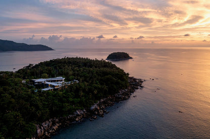 Seaview full service private 11-bedrooms villa in Kata beach (Poker room, dining room private chef japanese mediterranean and thai cuisine, makeup room, massage room, pickleball area, golf mini, cinema room, sundeck for yoga, private gym, kids pool)