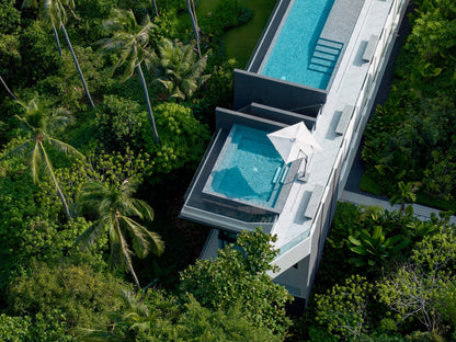 Seaview full service private 11-bedrooms villa in Kata beach (Poker room, dining room private chef japanese mediterranean and thai cuisine, makeup room, massage room, pickleball area, golf mini, cinema room, sundeck for yoga, private gym, kids pool)