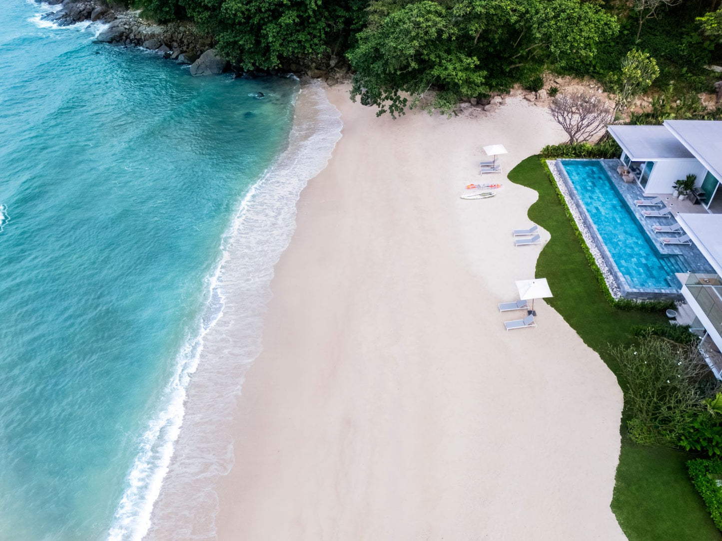 Beachfront new modern style 8-bedrooms villa on Kamala Millionaire's Mile (private beach; can be combined with neighbour’s  6bd villa)